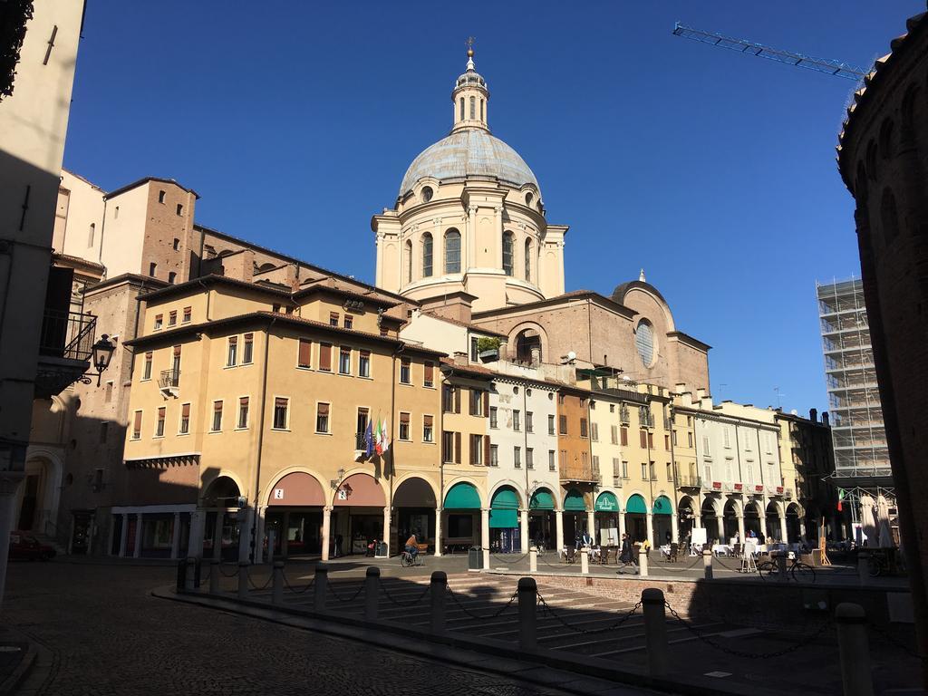 Domus Nova Residenza Il B&B Mantova Ngoại thất bức ảnh