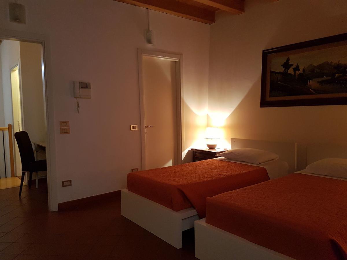 Domus Nova Residenza Il B&B Mantova Ngoại thất bức ảnh