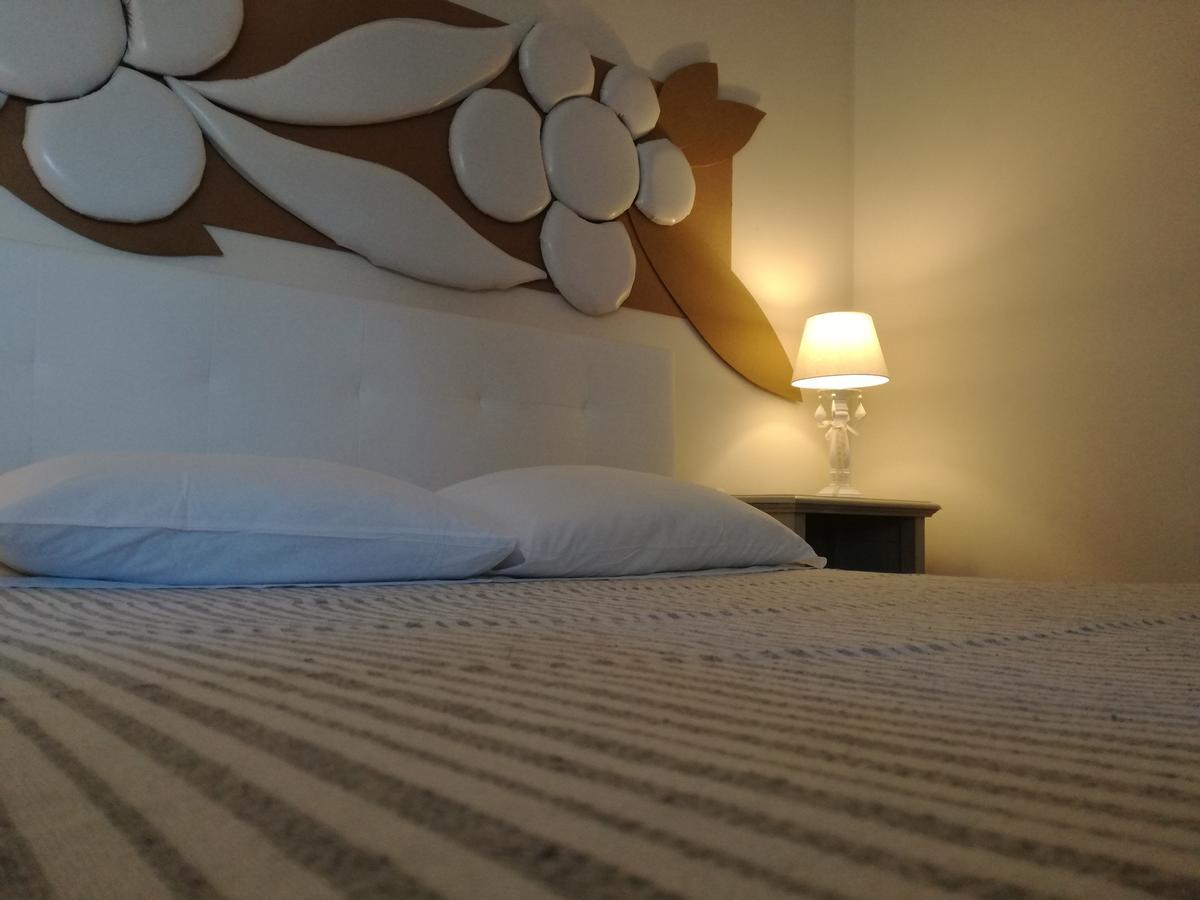 Domus Nova Residenza Il B&B Mantova Ngoại thất bức ảnh