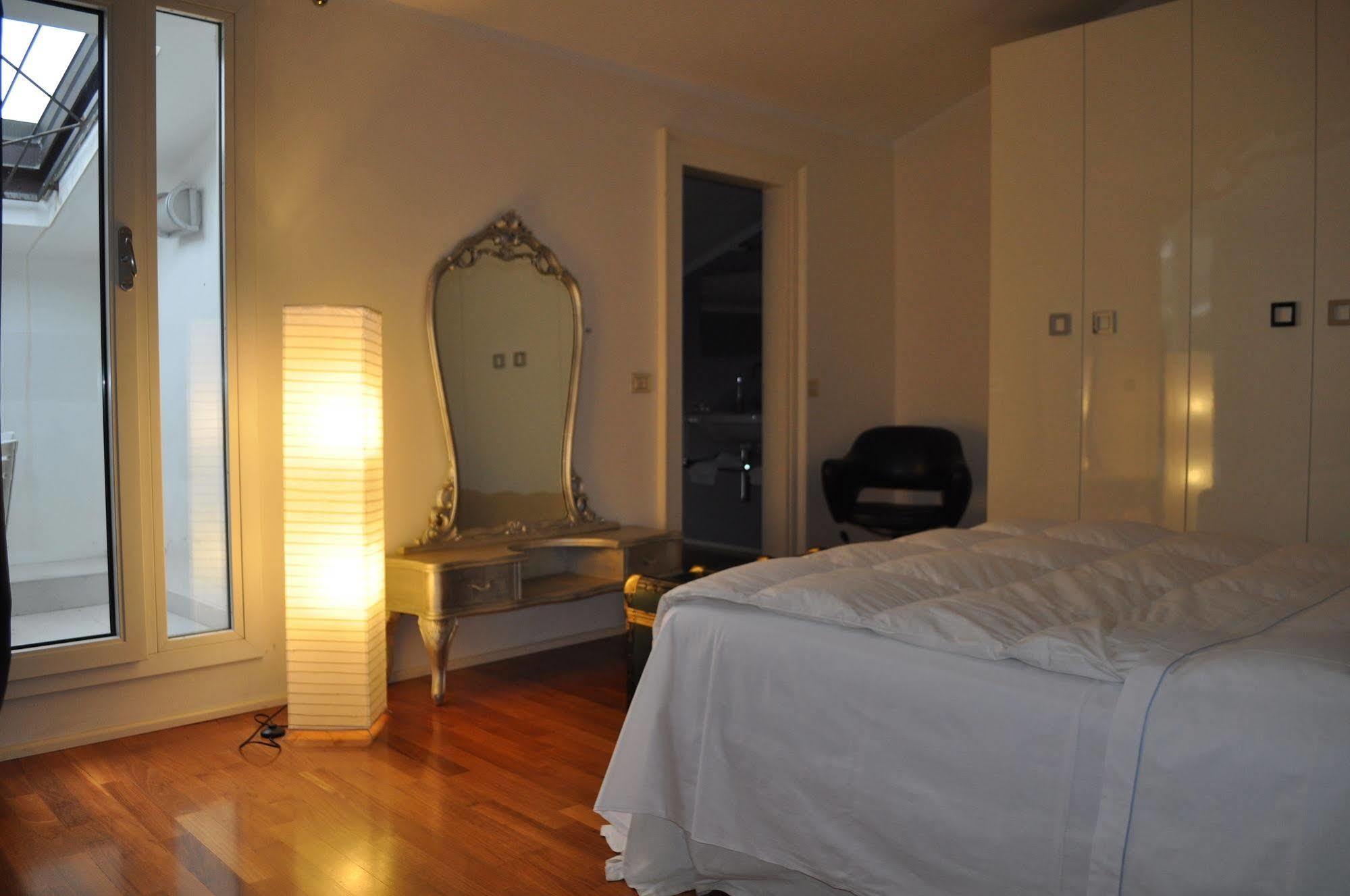 Domus Nova Residenza Il B&B Mantova Ngoại thất bức ảnh